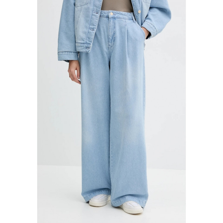 Джинсы Armani Exchange