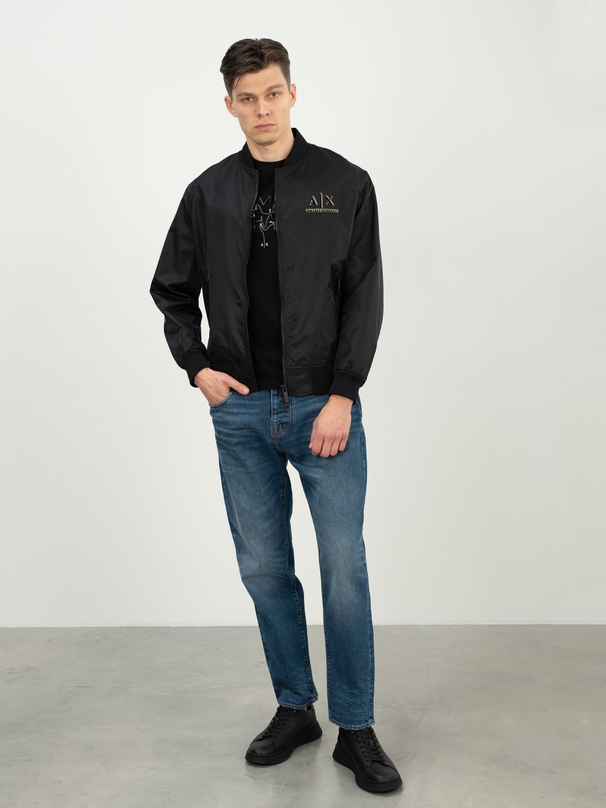 Джинсы Armani Exchange